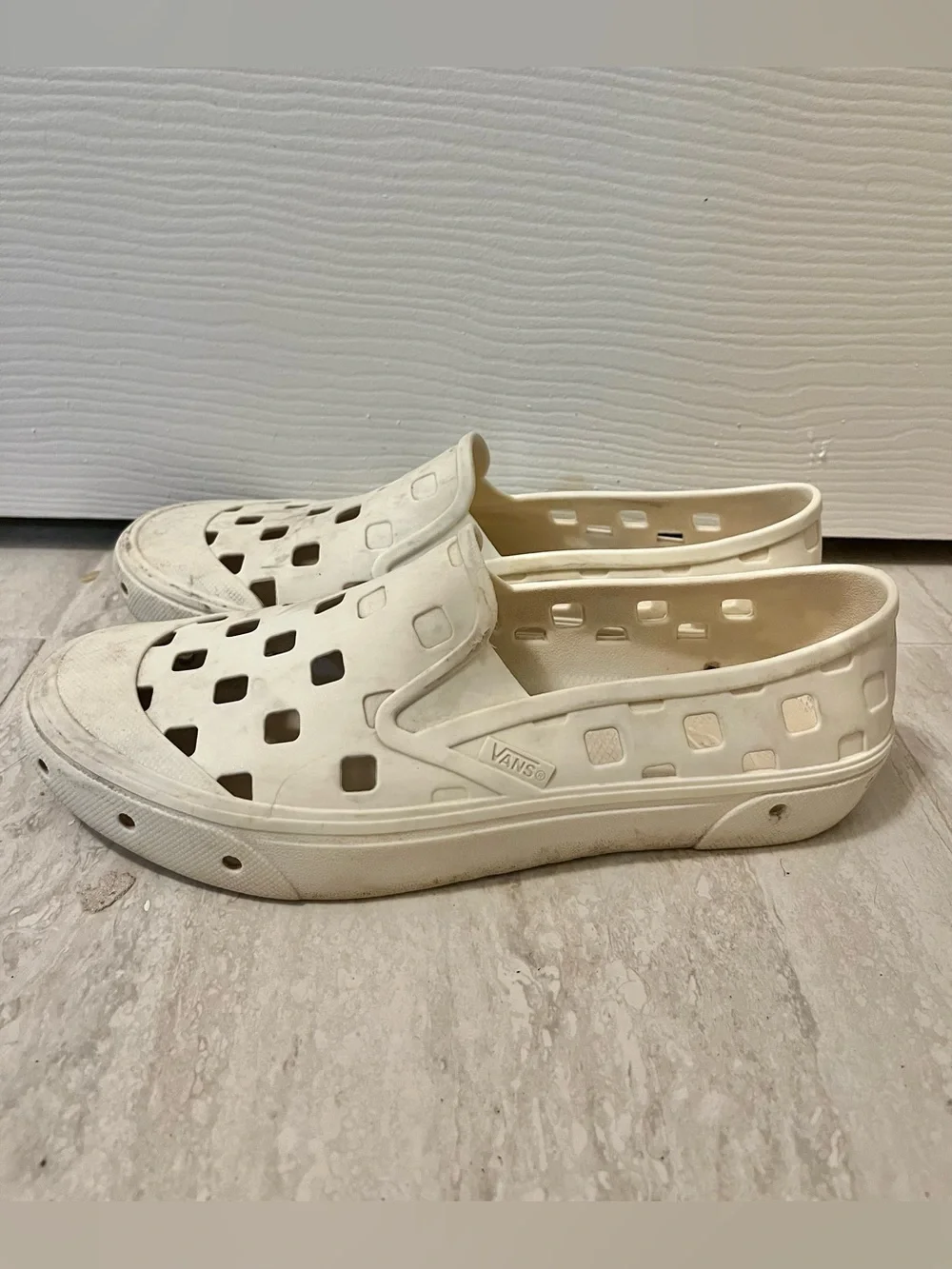 Vans Slip-On TRK Off White Marshmallow Mens 7 VN0A5HF8FS8